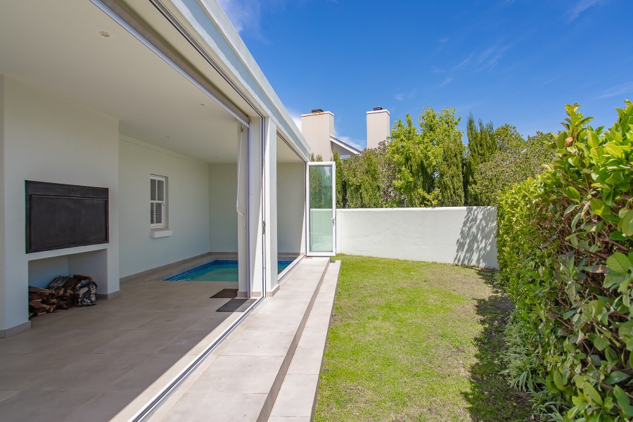 To Let 4 Bedroom Property for Rent in Val De Vie Estate Western Cape